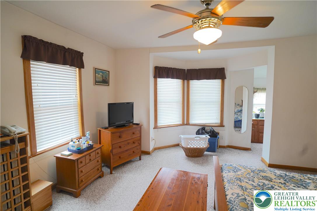 556 Main Street Slatington, PA 18080 - Photo 32 of 52