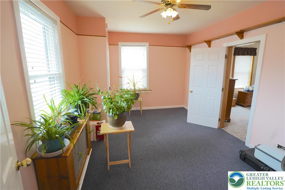 556 Main Street Slatington, PA 18080 - Photo 39 of 52