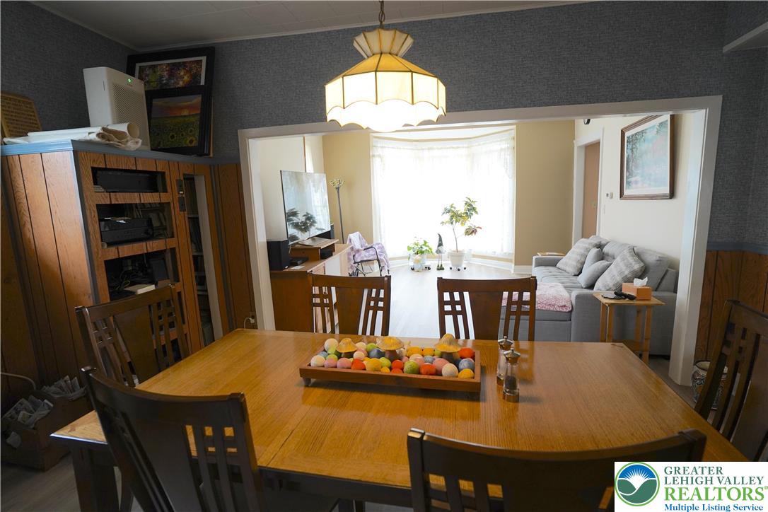 556 Main Street Slatington, PA 18080 - Photo 7 of 52