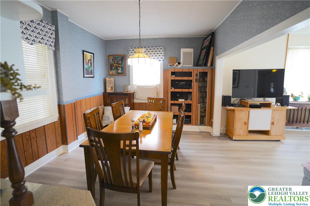 556 Main Street Slatington, PA 18080 - Photo 8 of 52