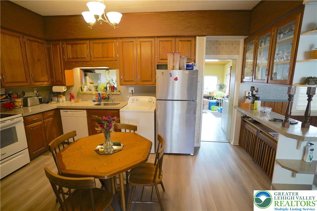 556 Main Street Slatington, PA 18080 - Photo 10 of 52