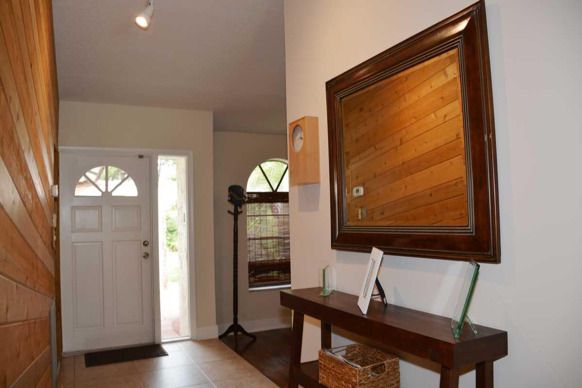 2401 Northwest 26th Street Boca Raton, FL 33431 - Photo 3 of 25 N7ZP7N_still_fo