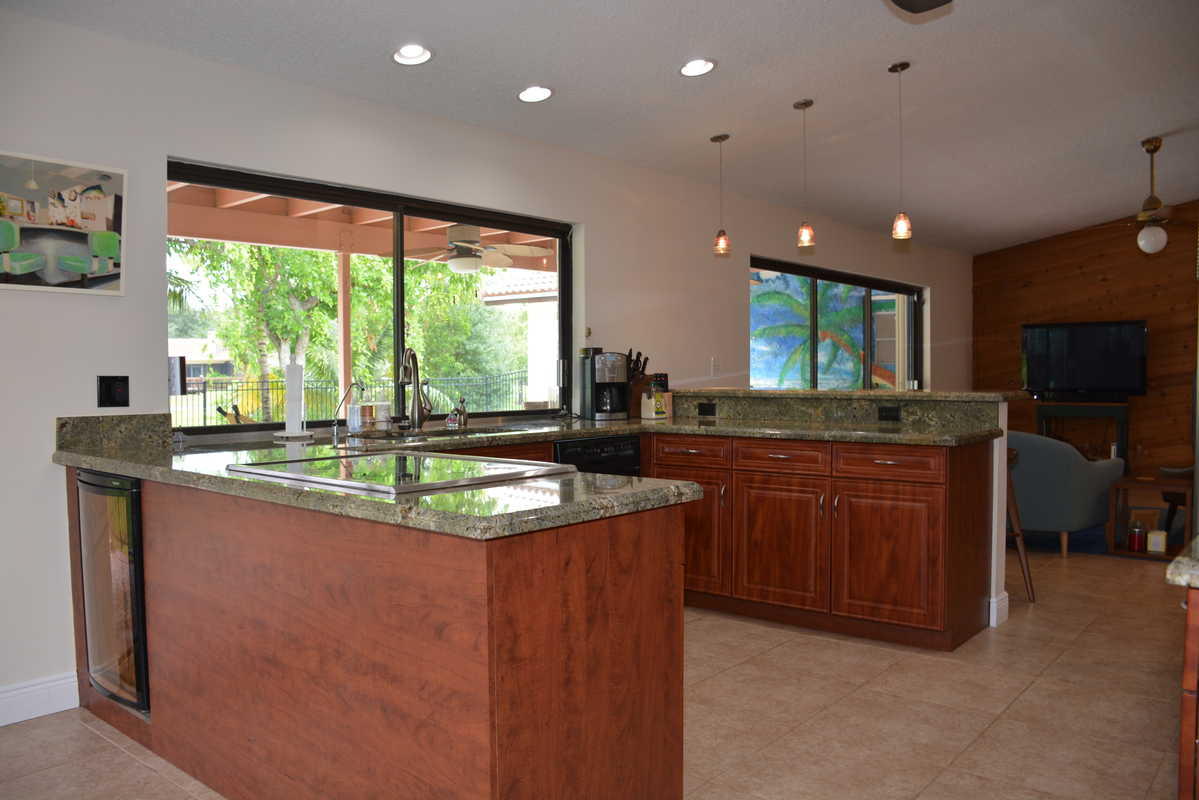 2401 Northwest 26th Street Boca Raton, FL 33431 - Photo 4 of 25 N7ZP7N_still_ki