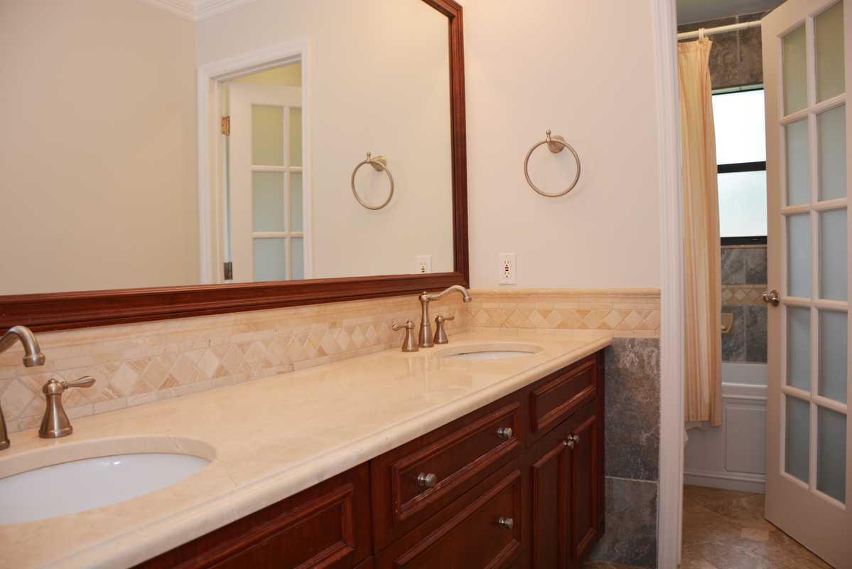 2401 Northwest 26th Street Boca Raton, FL 33431 - Photo 8 of 25 N7ZP7N_still_2ba