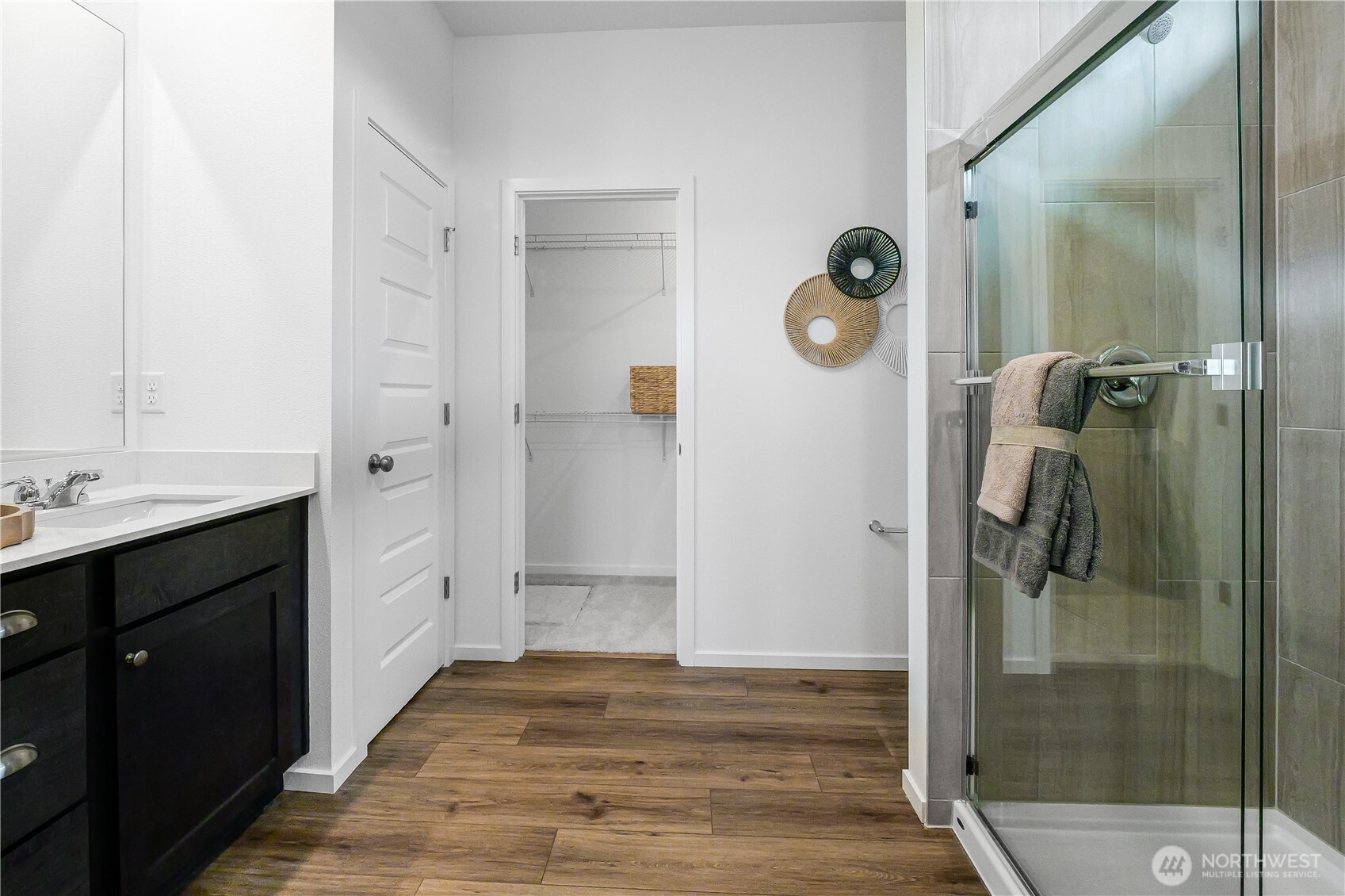 132 Moonshadow Lane Sequim, WA 98382 - Photo 16 of 28 a bathroom with a shower and mirror