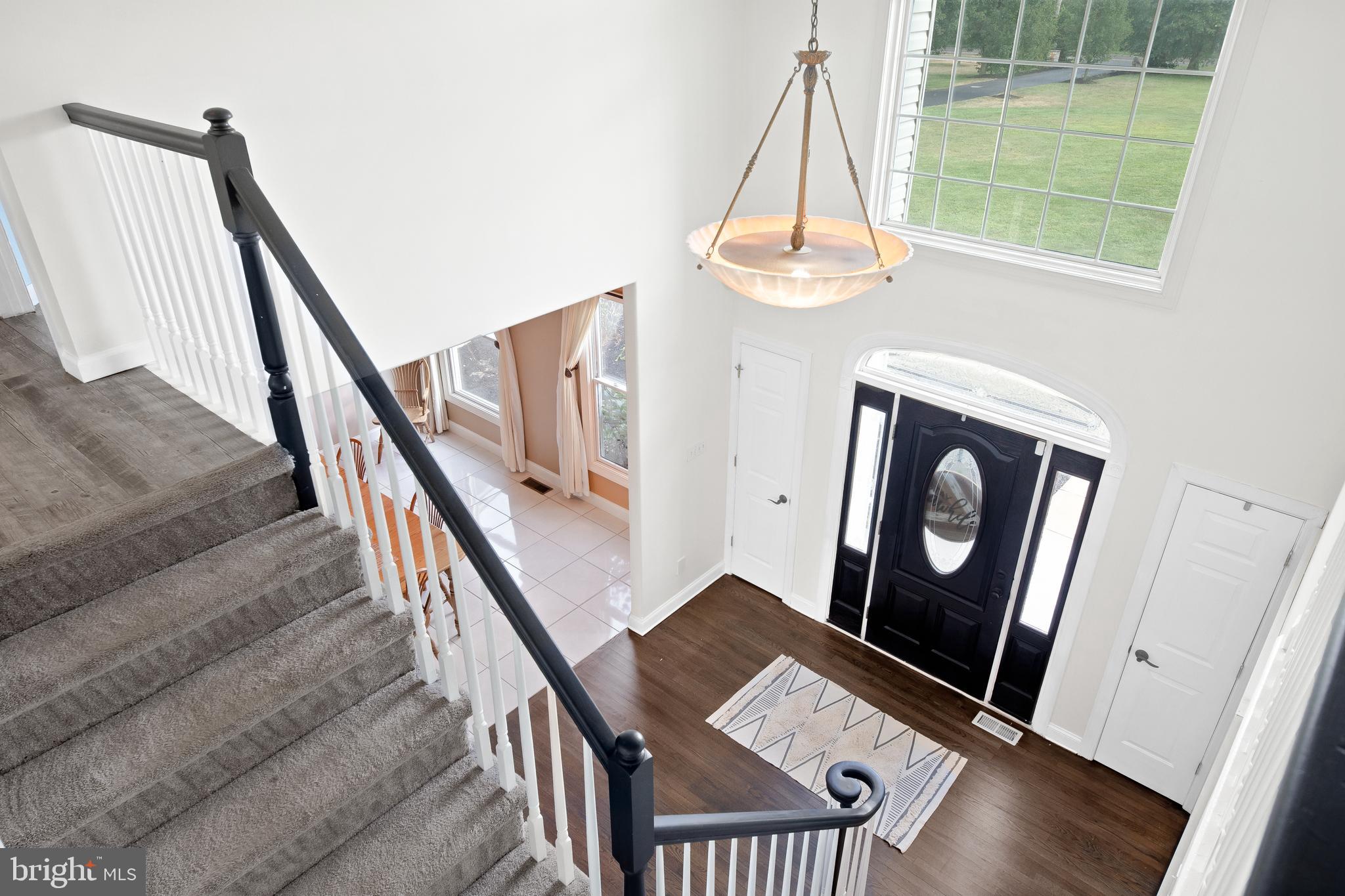 337 Red Lion Road Southampton, NJ 08088 - Photo 7 of 86 Foyer