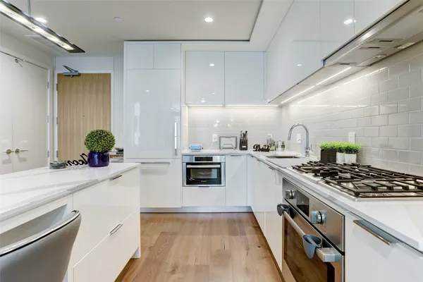 $3,300 | 44 East Avenue, Unit 1502, Austin, TX 78701