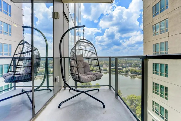 $3,300 | 44 East Avenue, Unit 1502, Austin, TX 78701