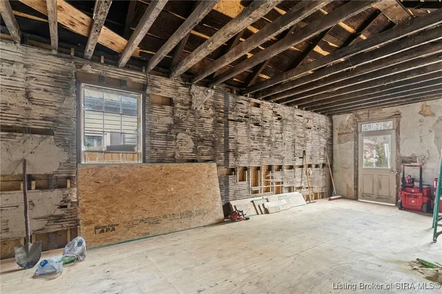 $129,000 | 707 Walnut Street, Madison, IN 47250