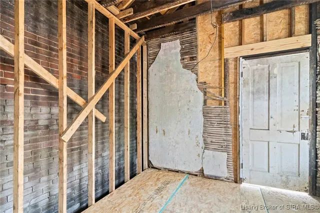 $129,000 | 707 Walnut Street, Madison, IN 47250