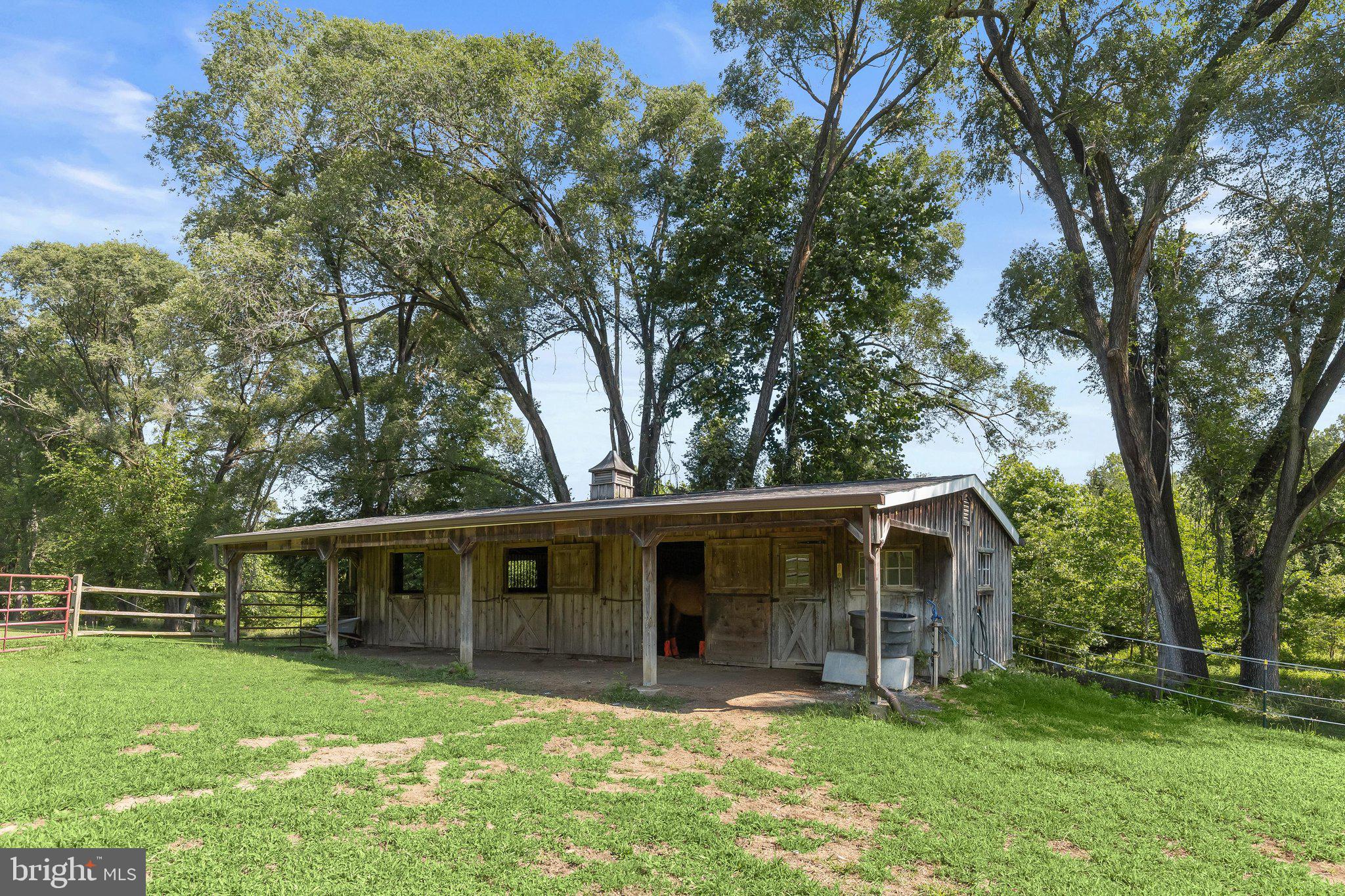 16510 Batchellors Forest Road Olney, MD 20832 - Photo 64 of 107 Barn with Tack Room