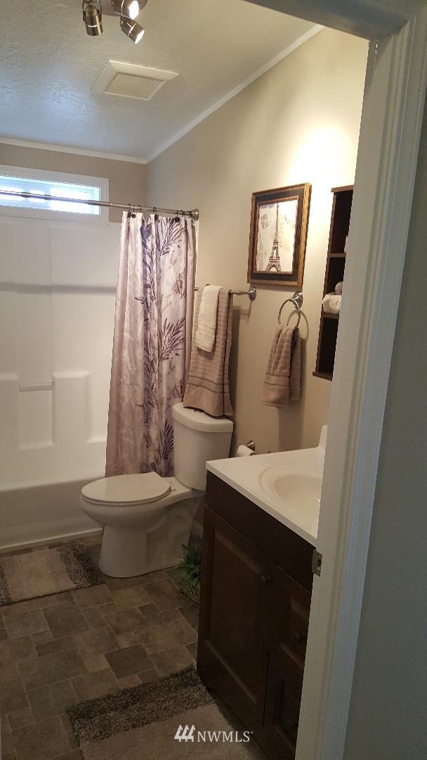 7737 196th Lane Southwest Rochester, WA 98579 - Photo 11 of 16