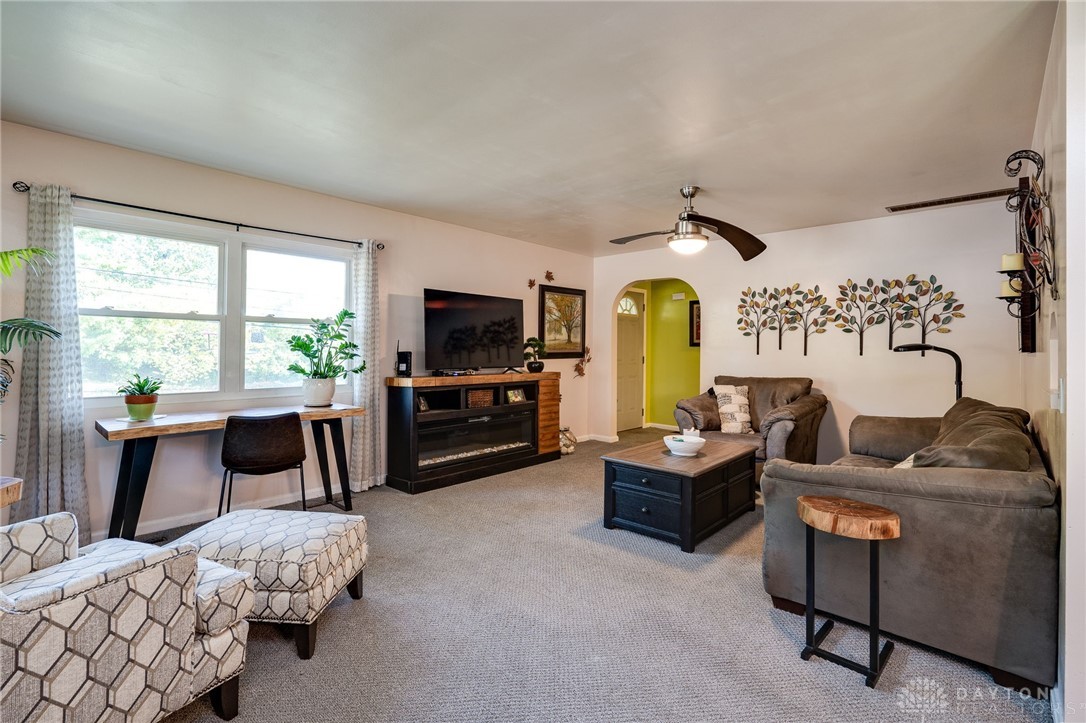 95 New London Road Hamilton, OH 45013 - Photo 9 of 31 Gallery Image 9