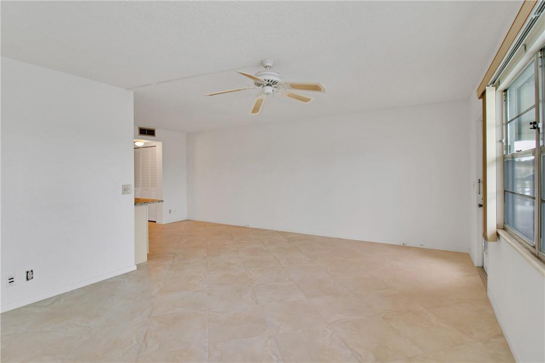 2012 Lincoln A, Unit 2012 Boca Raton, FL 33434 - Photo 7 of 30 Photo 7