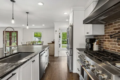 $1,000,000 | 102 Azalea Lane, Franklin, TN 37064