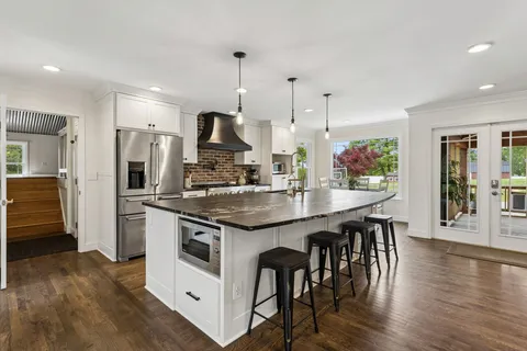 $1,000,000 | 102 Azalea Lane, Franklin, TN 37064