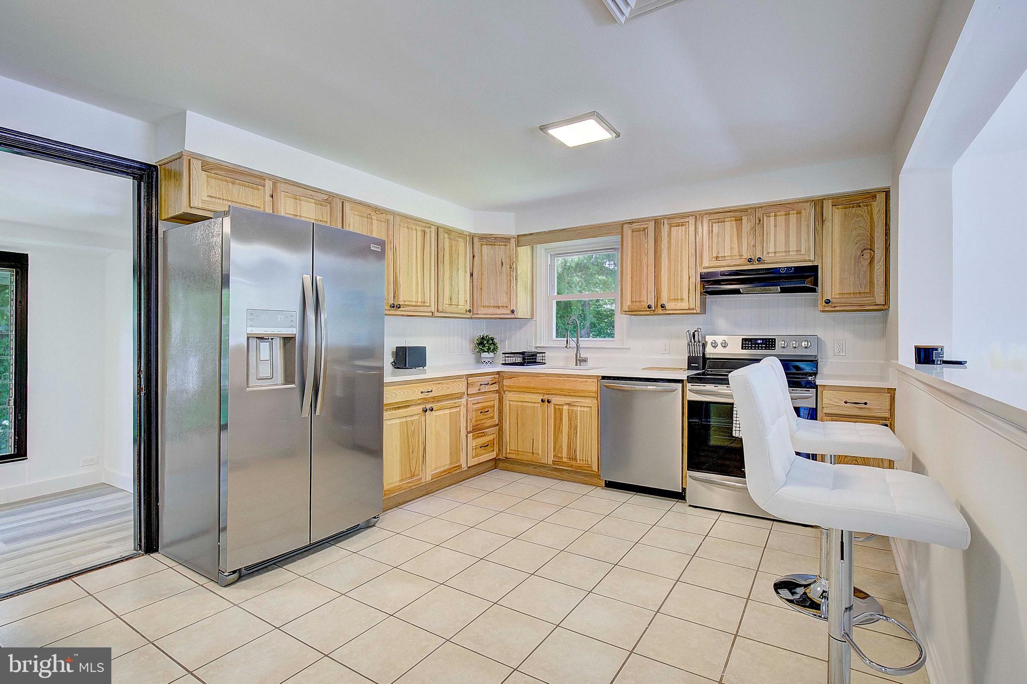 17 Elliott Road Annapolis, MD 21403 - Photo 7 of 23