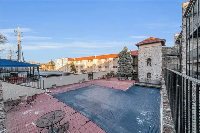 $132,500 | 5015 Walnut Street, Unit A, Kansas City, MO 64112