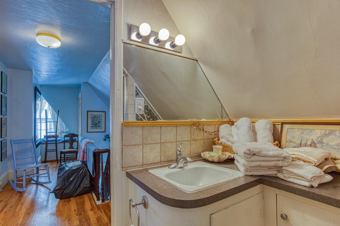159 Ocean Point Road East Boothbay, ME 04544 - Photo 33 of 45 033
