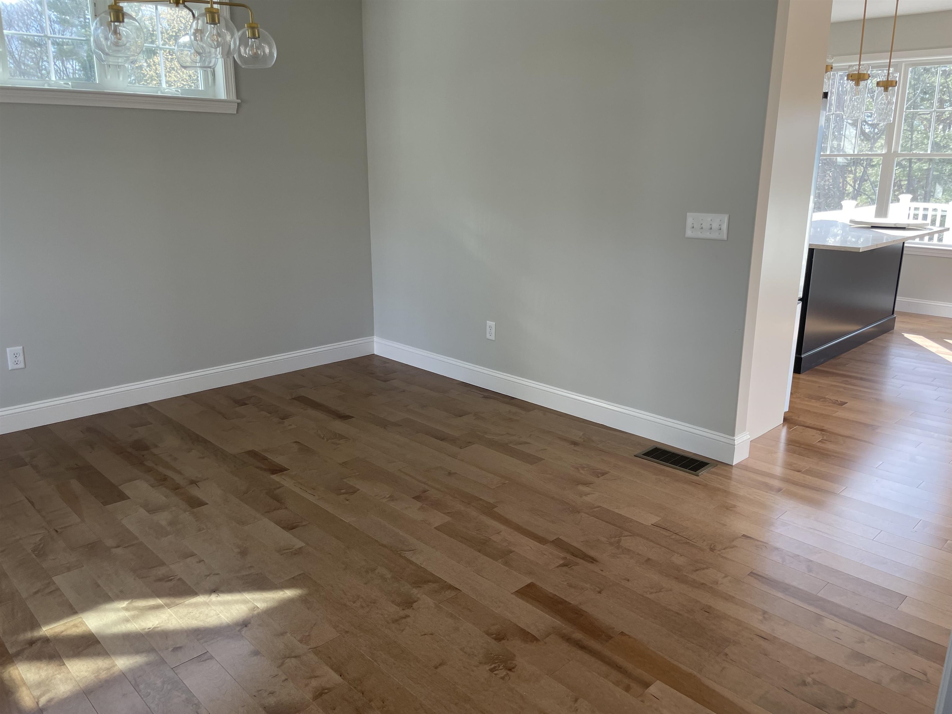 45 Hummingbird Drive Manchester, NH 03104 - Photo 11 of 26 Gallery Image 11