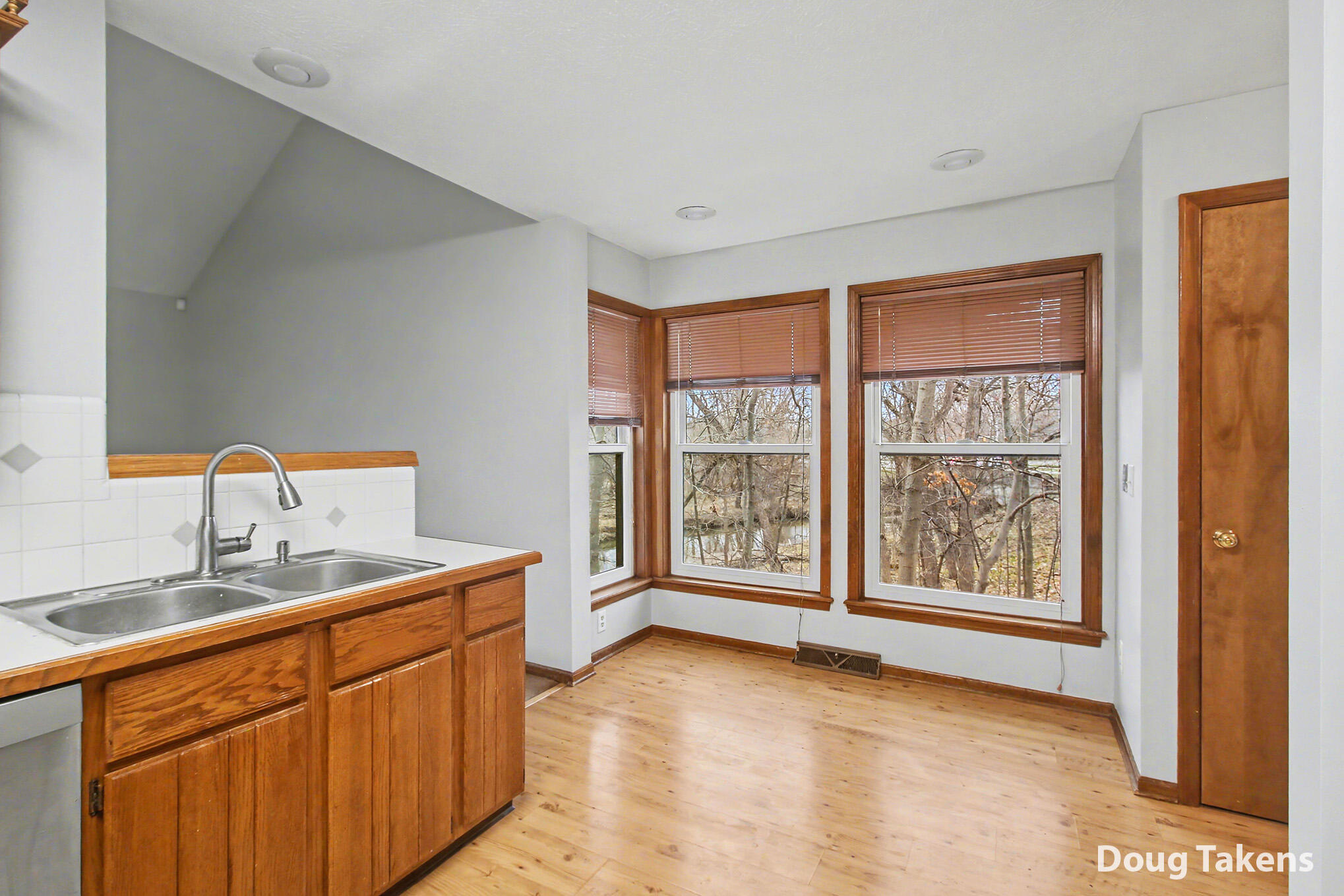 4386 Ridge Lane Southwest Wyoming, MI 49519 - Photo 17 of 40 fm__023101