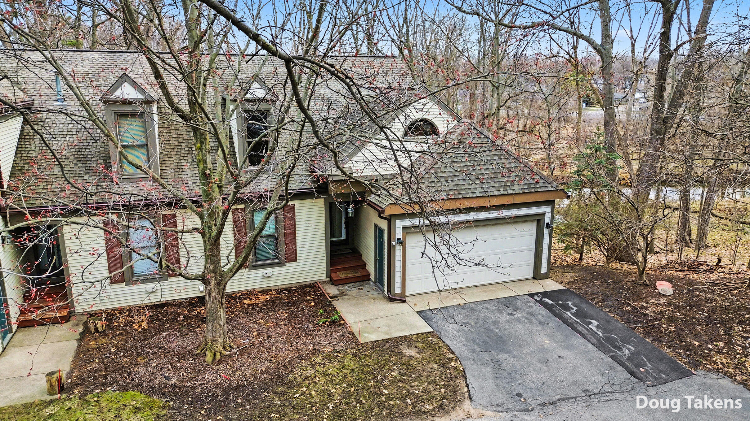 4386 Ridge Lane Southwest Wyoming, MI 49519 - Photo 2 of 40 Photo Mar 27 2026, 09 18 42