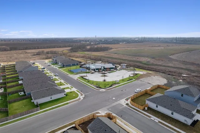 $1,950 | 216 Little Sparklers Loop, Hutto, TX 78634