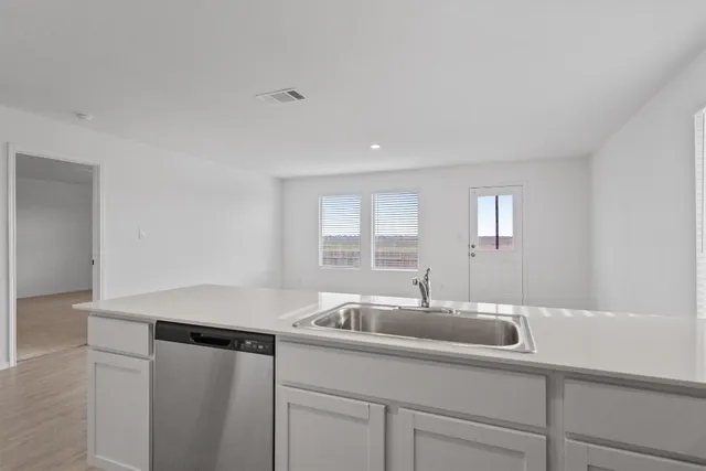 $1,950 | 216 Little Sparklers Loop, Hutto, TX 78634