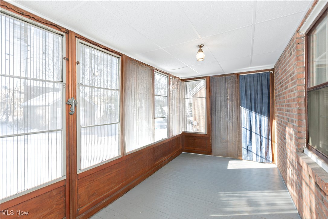 4040 Ardmore Road Cleveland, OH 44121 - Photo 37 of 43