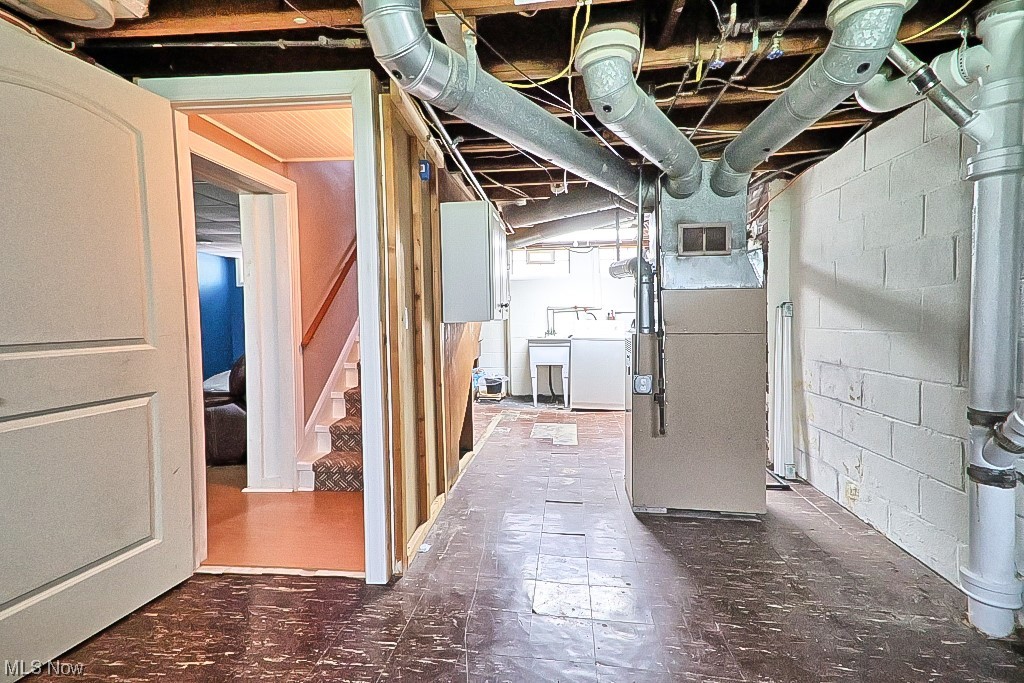 16509 Munn Road Cleveland, OH 44111 - Photo 28 of 32 Gallery Image 28