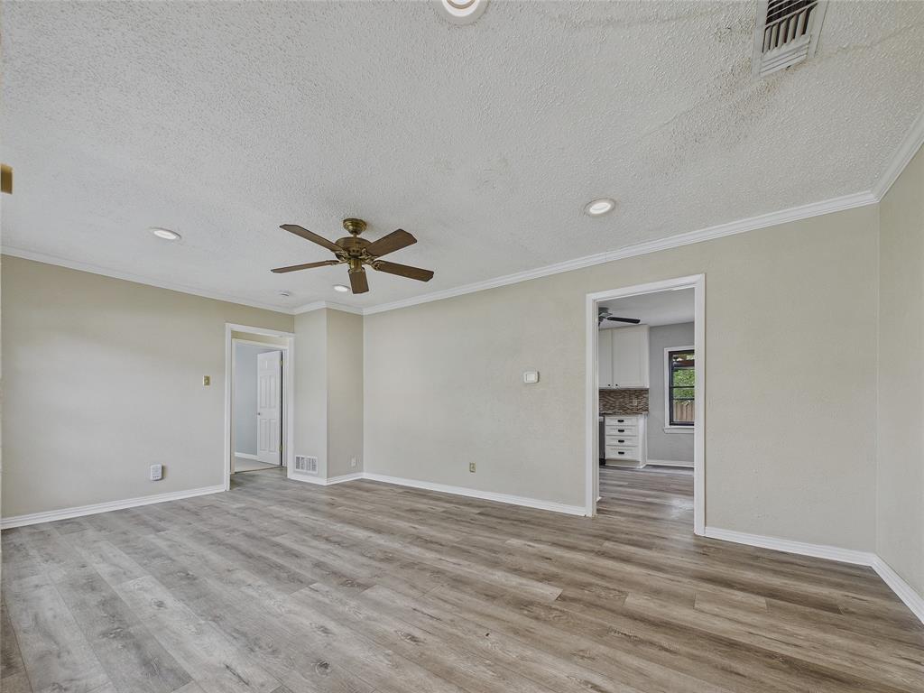 2310 Ridgewood Street Irving, TX 75062 - Photo 11 of 18