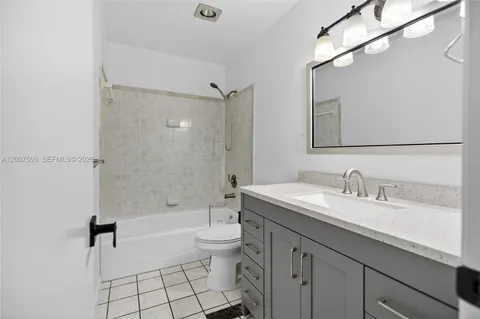 $199,999 | 12422 Florida A1A Alternate, Unit Q5, Palm Beach Gardens, FL 33410