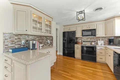 $1,499,000 | 19 Cox Road, Winchester, MA 01890