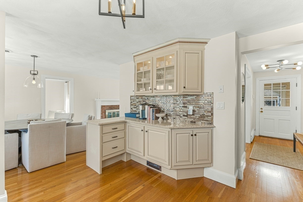 19 Cox Road Winchester, MA 01890 - Photo 15 of 40