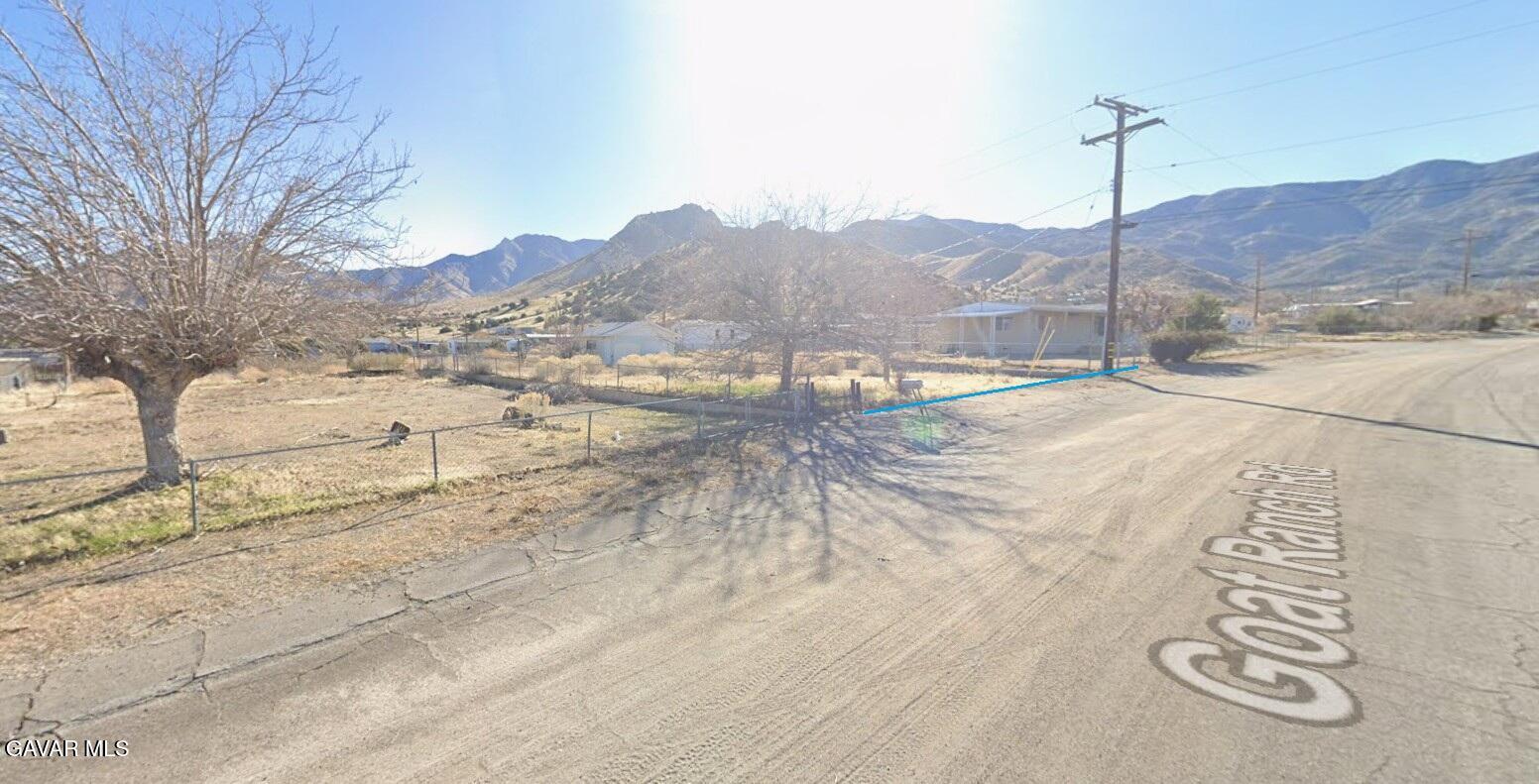 4108 Goat Ranch Road Lake Isabella, CA 93240 - Photo 6 of 16 a view of a backyard of a house