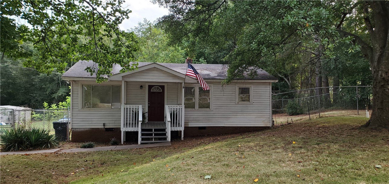 1000 Cherry Street Pendleton, SC 29670 - Photo 2 of 17