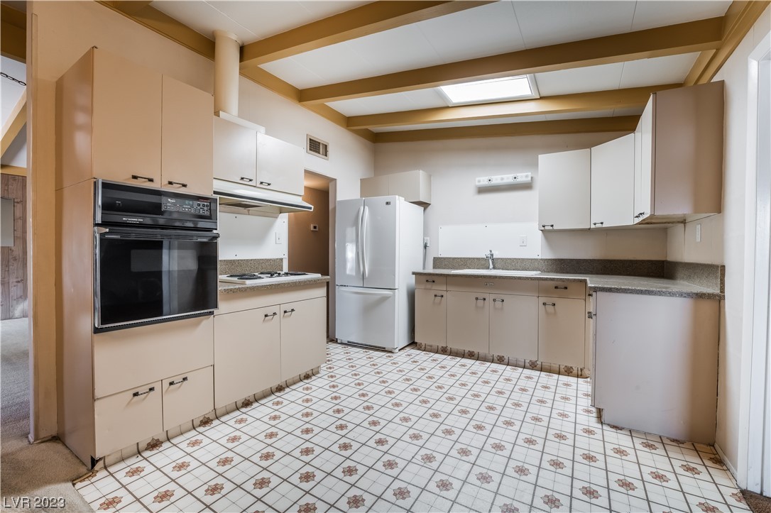 245 Carson Way Henderson, NV 89015 - Photo 11 of 36