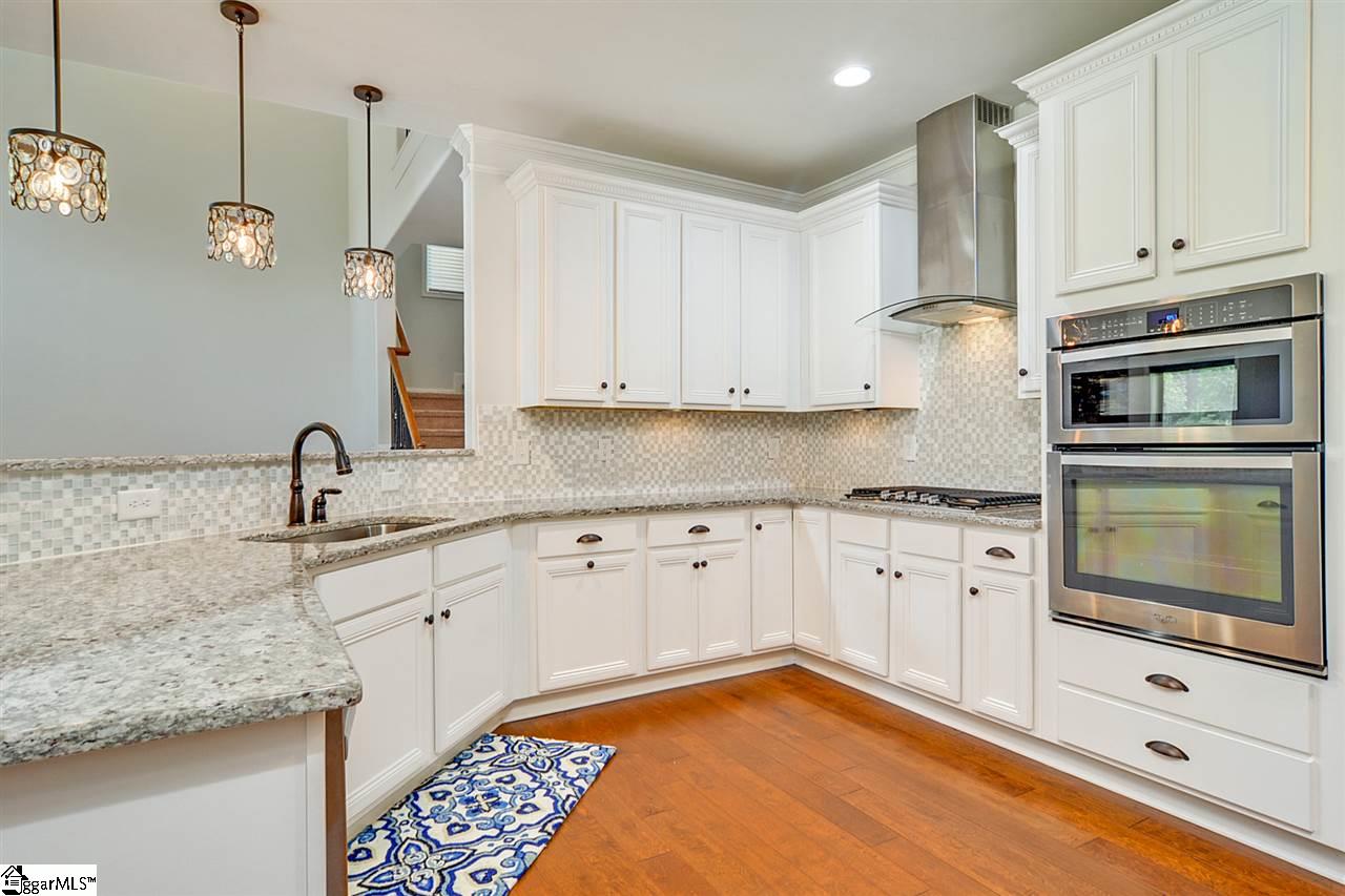 405 Combahee Court Greer, SC 29651 - Photo 4 of 30 Gallery Image 4