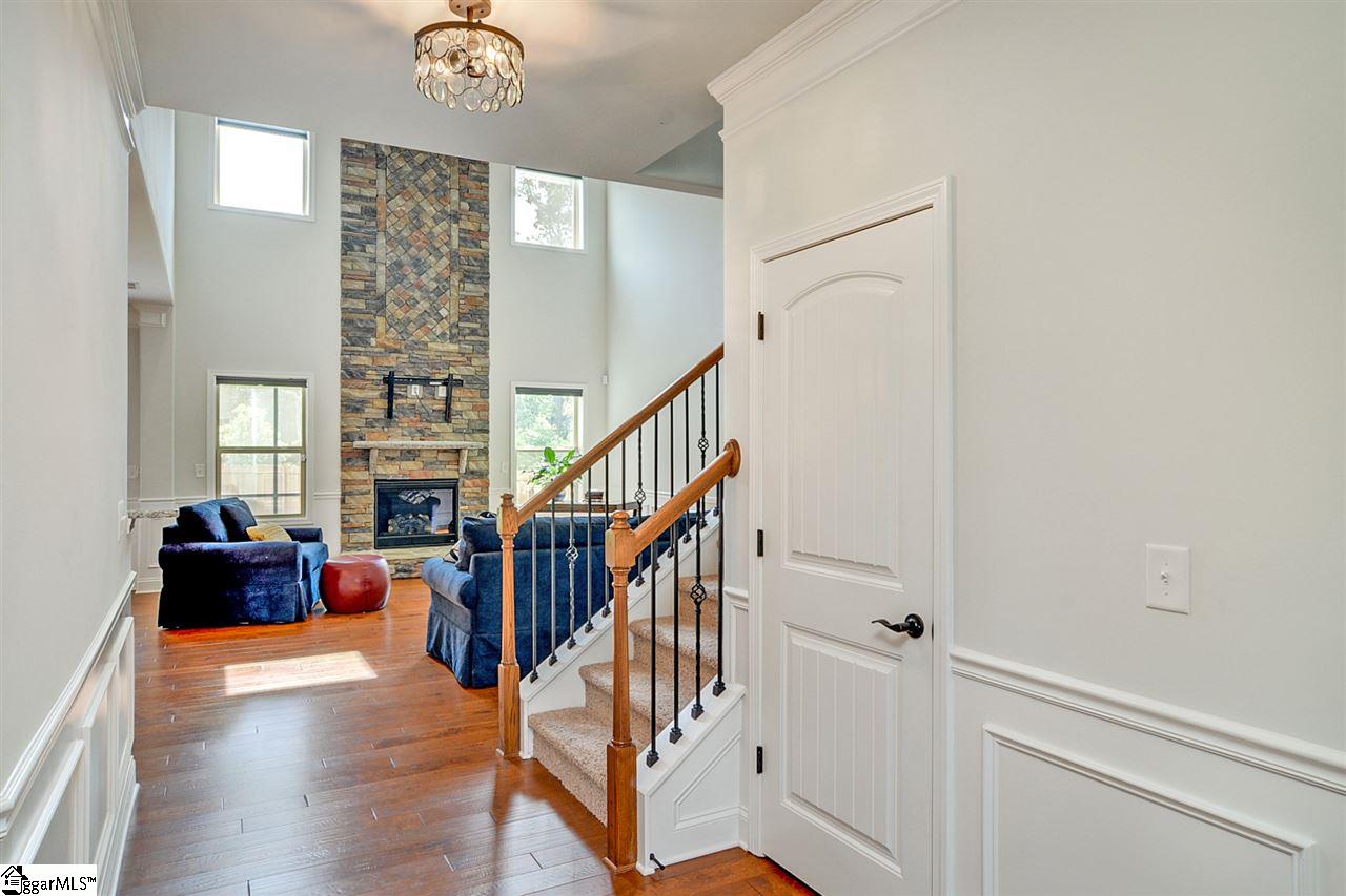 405 Combahee Court Greer, SC 29651 - Photo 9 of 30 Gallery Image 9