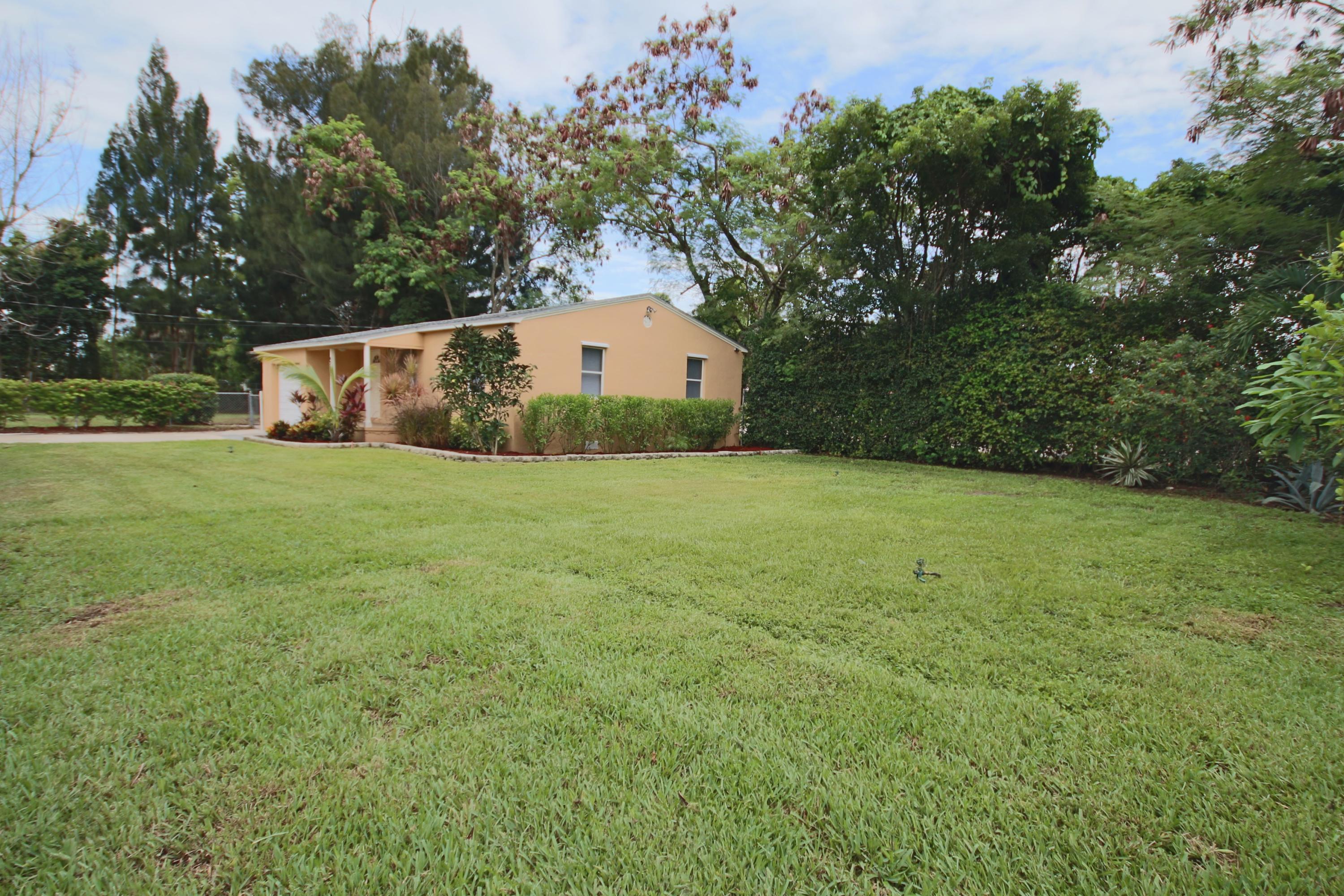 4359 Davis Road Lake Worth, FL 33461 - Photo 1 of 19 IMG_1295