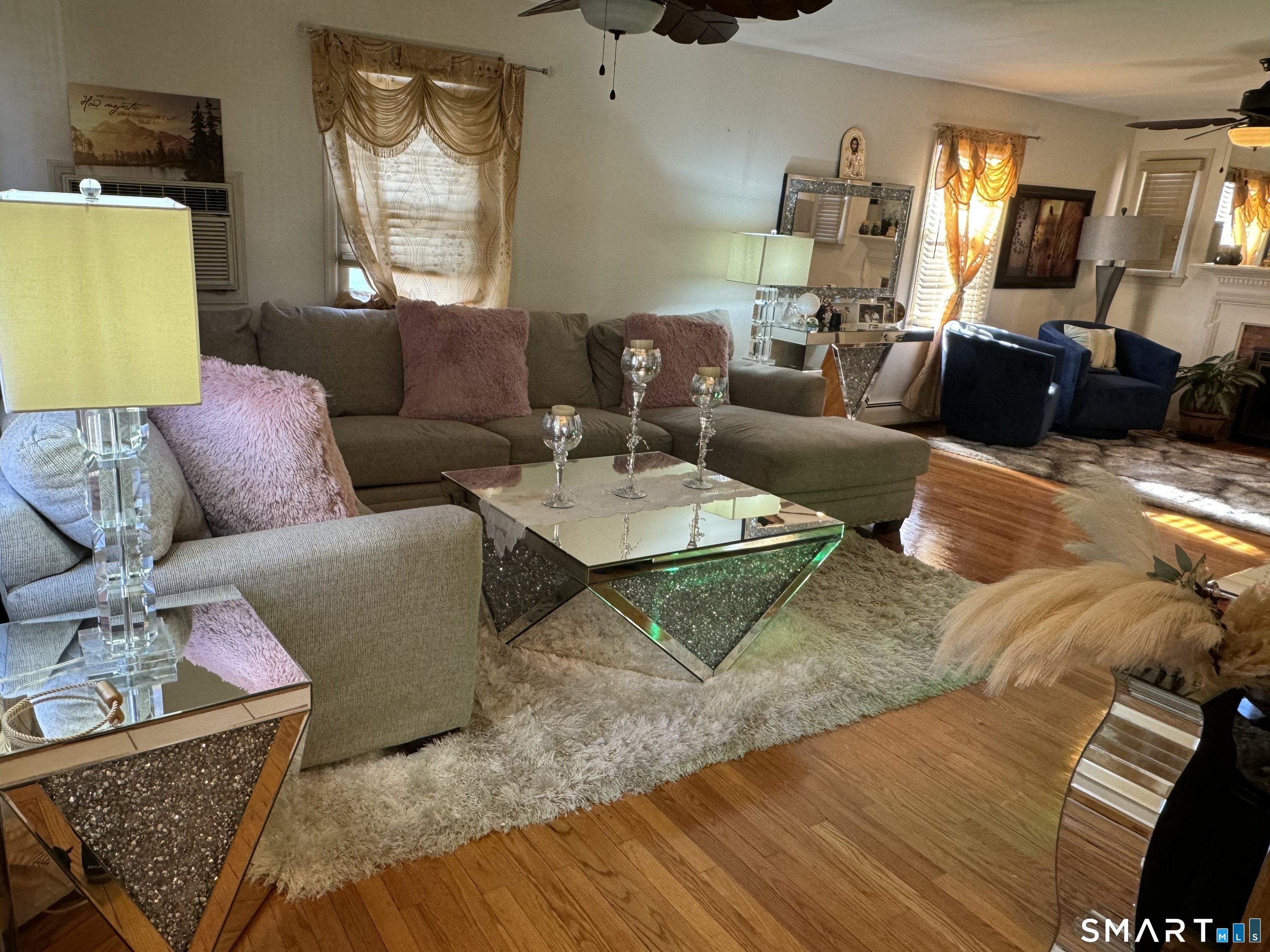 425 Huntington Road Stratford, CT 06614 - Photo 2 of 25 Gallery Image 2