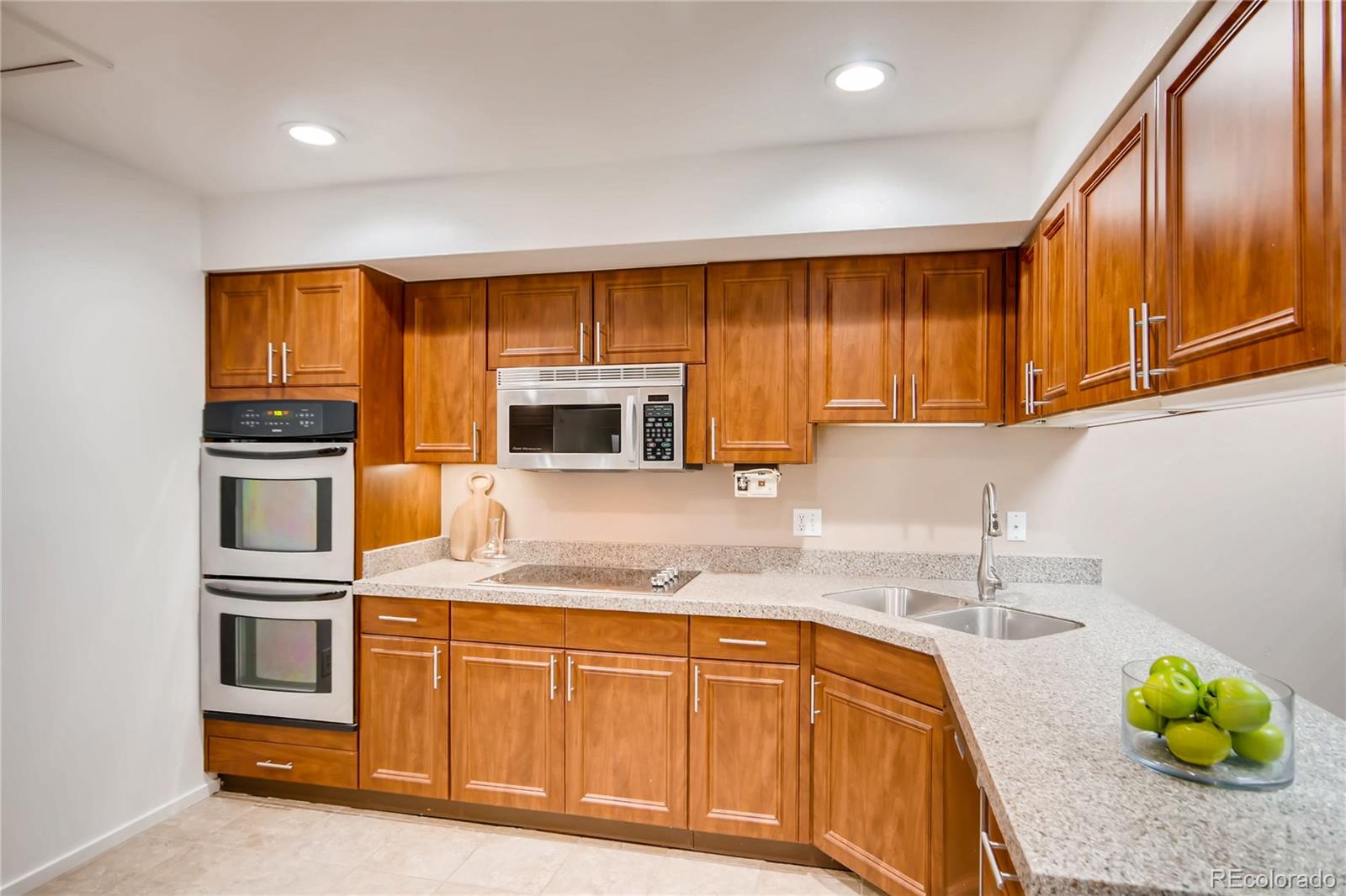 24006 Currant Drive Golden, CO 80401 - Photo 11 of 32