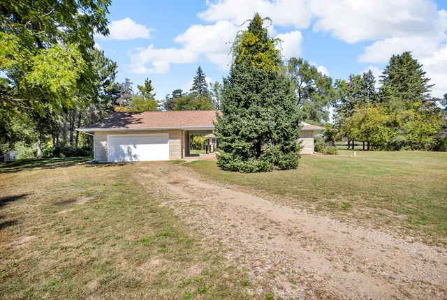 $339,900 | 4598 Seymour Road, Jackson, MI 49201