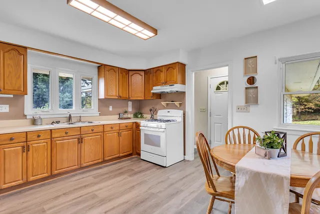 $339,900 | 4598 Seymour Road, Jackson, MI 49201