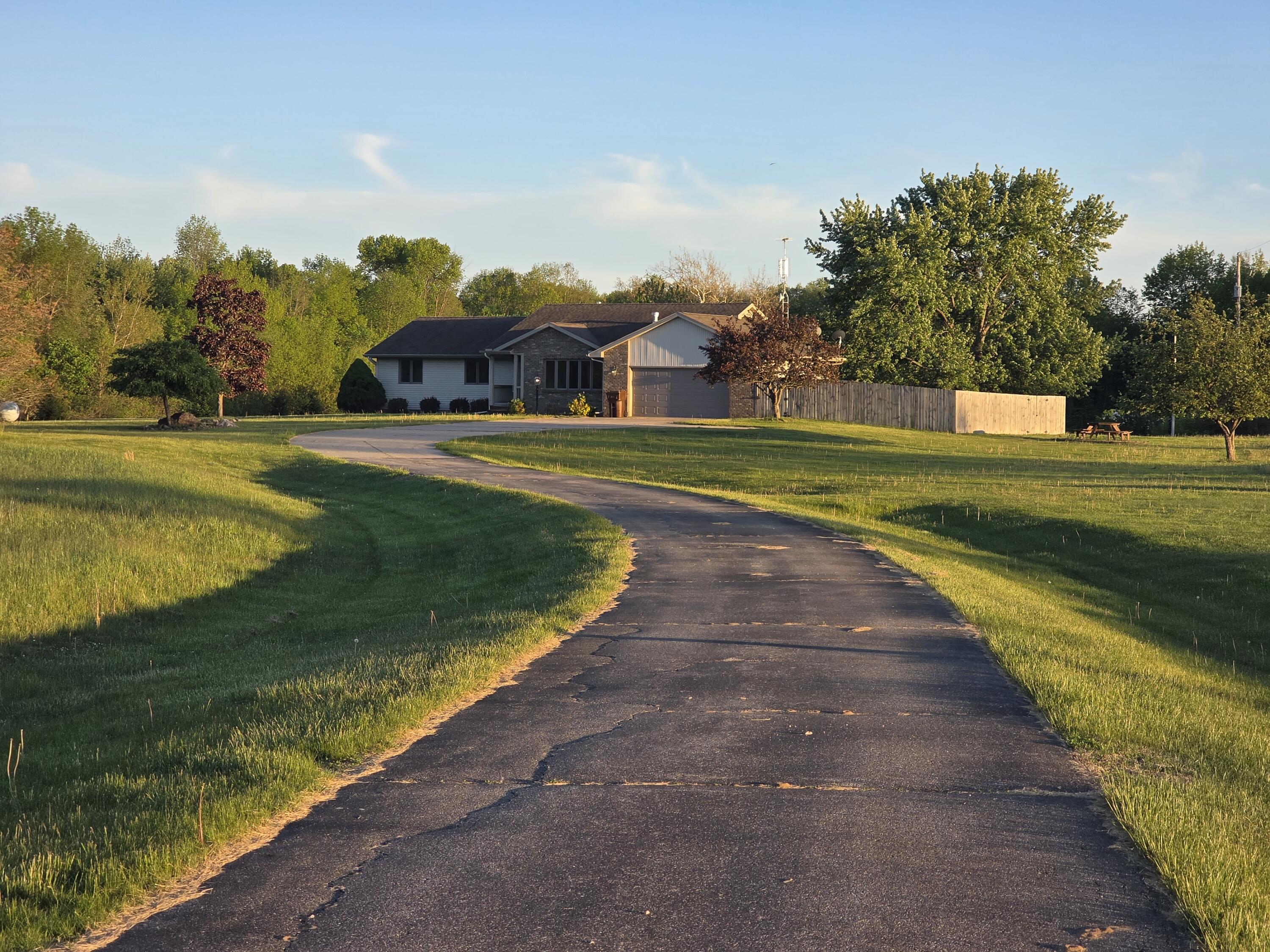 2021 West Pine River Road Breckenridge, MI 48615 - Photo 56 of 65 20260520_202553