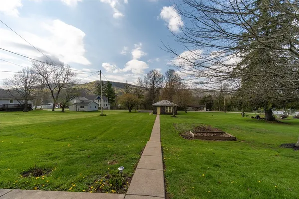 $349,000 | 1109 West Main Street, Smethport, PA 16749