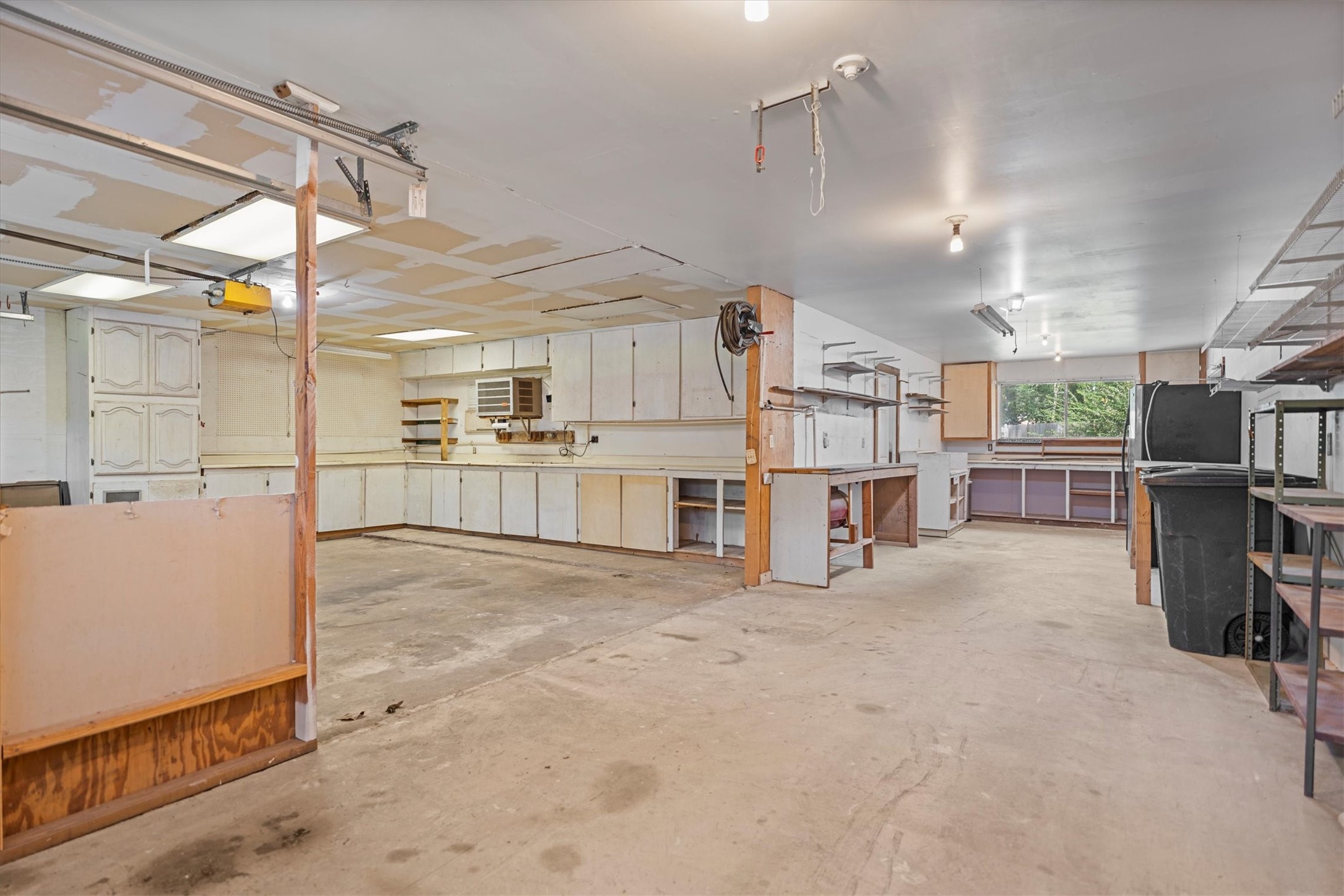 25319 Old Carriage Lane Spring, TX 77373 - Photo 5 of 35 a view of a storage & utility room
