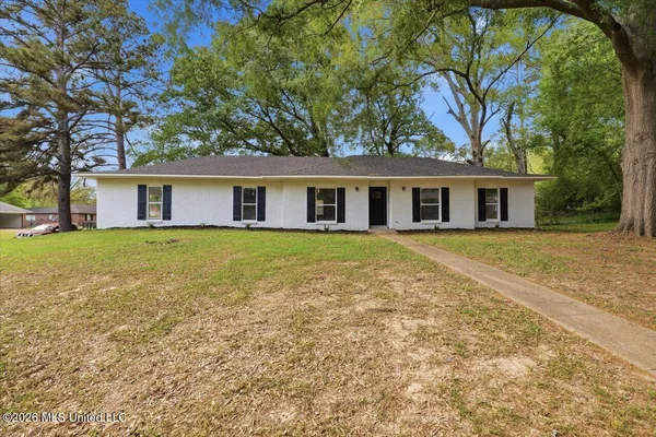 $225,000 | 1201 Rockingham Drive, Clinton, MS 39056