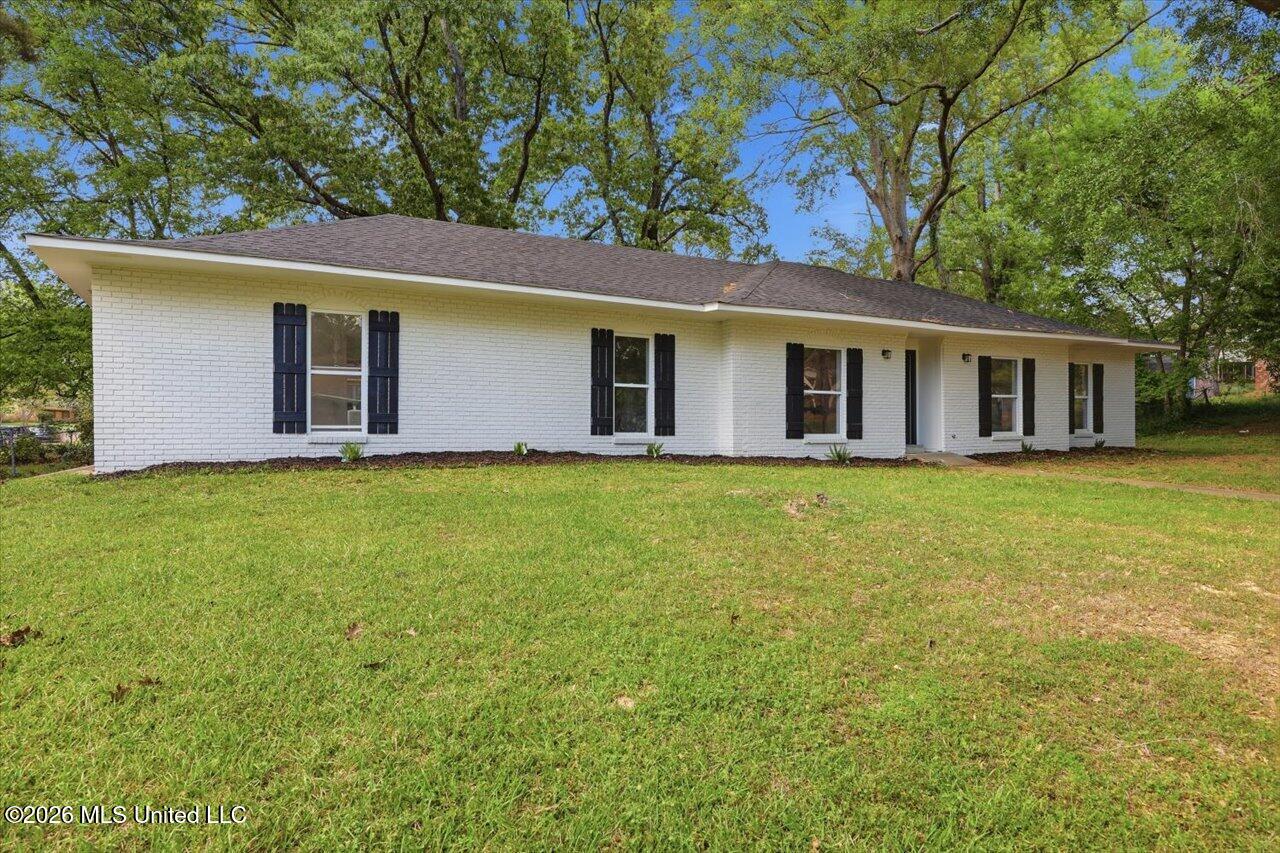 1201 Rockingham Drive Clinton, MS 39056 - Photo 3 of 31 04-1201 Rockingham Dr _ Home Tours MS