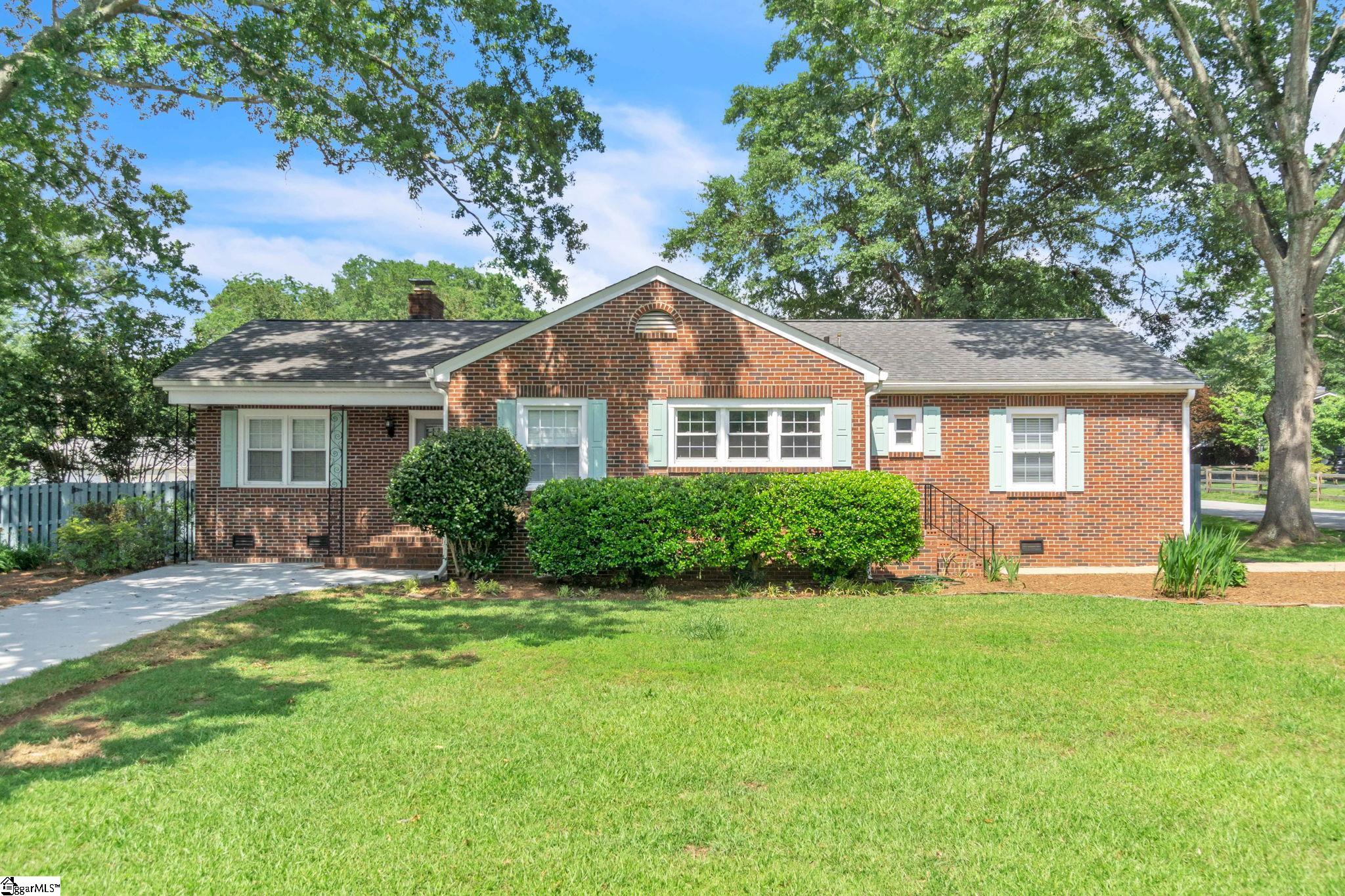 100 Batesview Drive Greenville, SC 29607 - Photo 1 of 28 Gallery Image 1